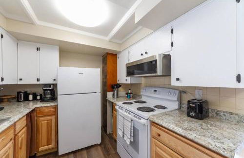 Adorable 2 BD 1 BTH Home Minutes Away from Gonzaga - Foto 2