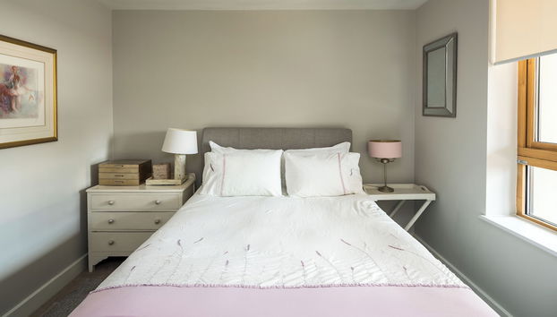 Shiny & Comfy stay with Underground links nearby! - Foto 2, Zimmer