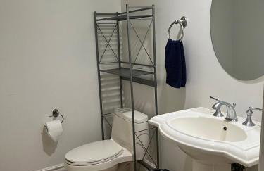 Studio City Chic Large Contemporary Condo - Foto 16