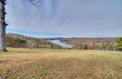 Table Rock Lake Home - Fire Pit and Lake Views! - Foto 32