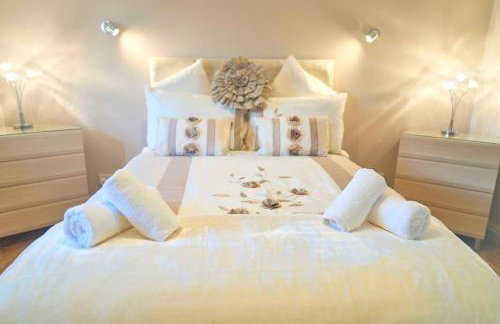 Bespoke Bungalow Salford Quays - Garden, WiFi and Parking - Foto 31