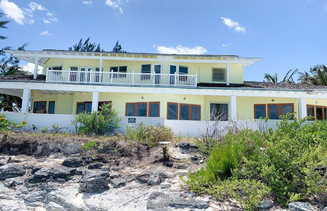 Private Beachfront Home - Foto 47