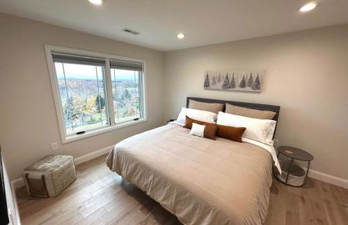 New Farmhouse, King Beds, Game Room, Hot Tub & View! - Foto 21