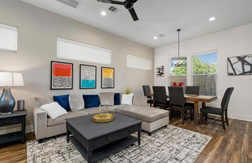 The Oasis - Modern 3BR Near Downtown - Med Center - Stadiums - Foto 7