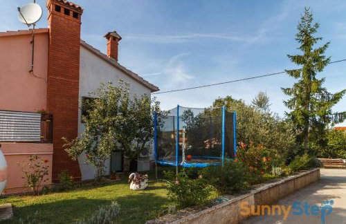 Apartment with a private POOL - Foto 28