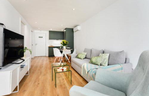 Golden Bay Apartment - Photo 6