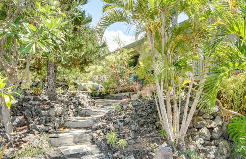 Ocean-View Bungalow Walk to Pebbles Beach! - Foto 25