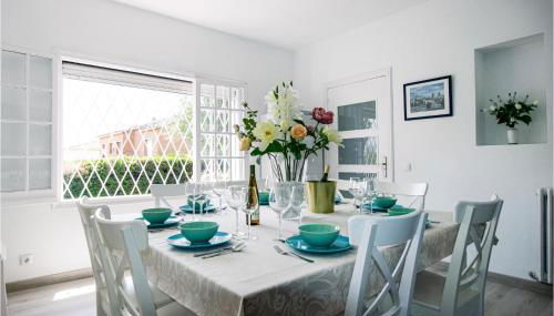 5 Bedroom Awesome Home In Alella - Foto 4