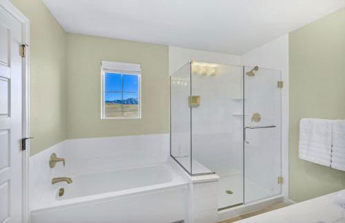 Family Friendly 5BR Mountain Views & Game Room - Foto 25