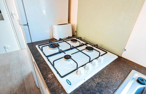 Bungalow 3 chambres pour 6 pers avec Climatisation Camping 3 etoiles - Foto 25