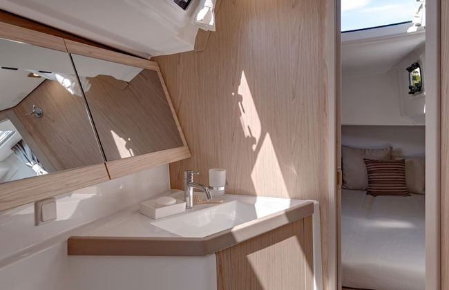 Discover Sailing Asia - Hong Kong - Photo 15