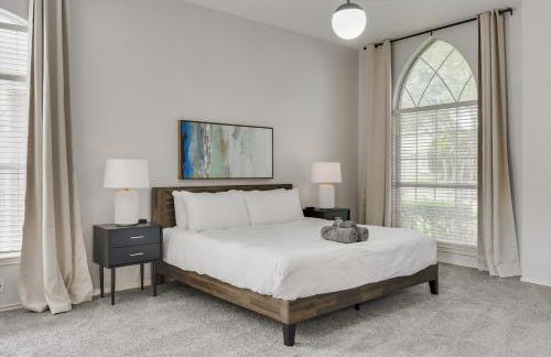 Luxurious Home w Cinema Room & Private Pool - Foto 25