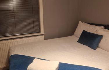 King Edward 3 bed house ideal for contractors - Foto 10