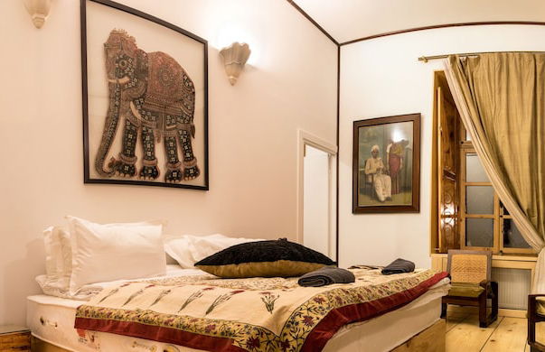 Castle in Old Town - Photo 58