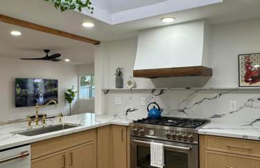 Bella Vista Spacious 5-bed home with stunning mountain views and pool - Foto 2