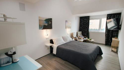 Cozy Seaside Studio Apartment C - Faraway - Photo 2