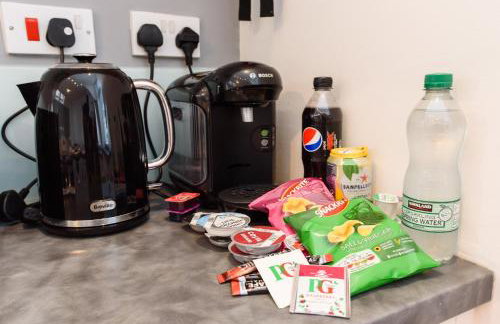 City Retreat, 2 Bed House with Cloudstream Hot Tub - Foto 14