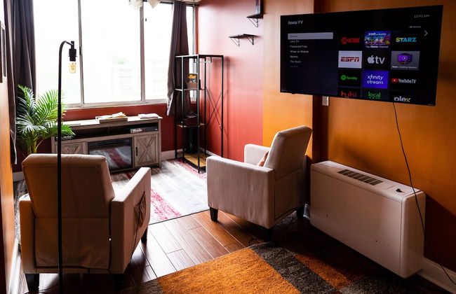 Perfect DTWN Condo with King beds - Foto 6