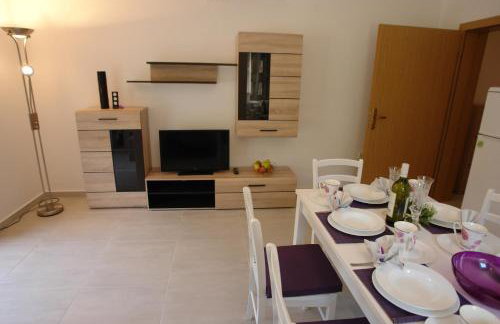 Robinson Bella - Foto 44