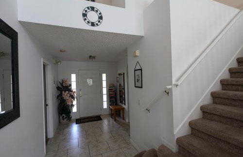 Large lakeside 5 bed villa with private pool - Foto 11