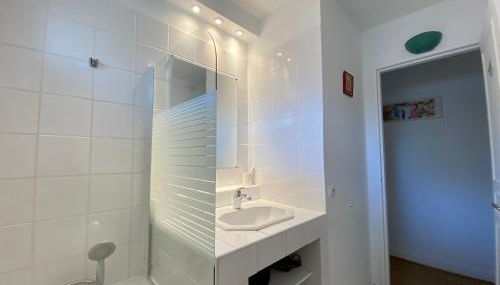 Chez Fiatope - Appartement Calme avec balcon & Parking, proche Tram T6 - Foto 3