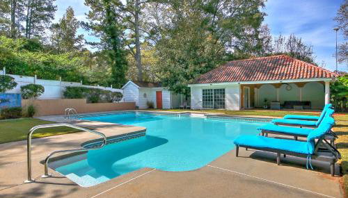 Hideaway Pool Retreat 18 miles from downtown Atlanta - Foto 2