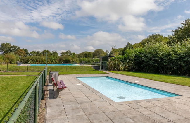 Holiday Home in De Punt With Pool & Garden - Photo 14