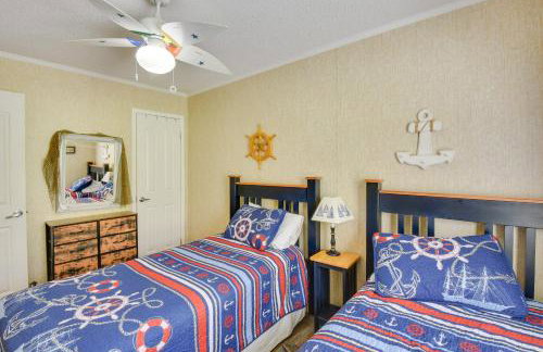 Lakefront Fair Play Vacation Rental, Pets Welcome! - Foto 16