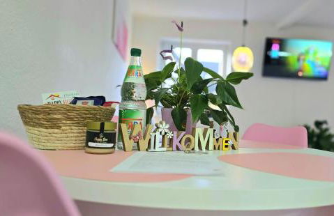 HAPPY HOMES PINK - Dein Design-Apartment mit WOW-Effekt - Netflix - WLAN - Parkplatz - Photo 8