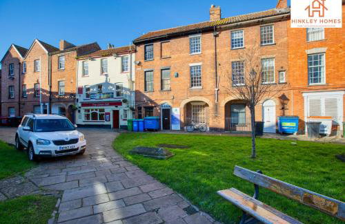 Spacious Apartment In The Centre Of Bridgwater Ideal for Contractors & Group Stays By Hinkley Homes Short Lets & Serviced Accommodation - Foto 59