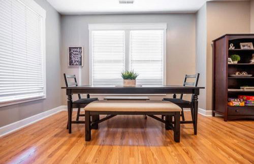 6BR Downtown Side-by-Side Townhomes 2 Garages - Foto 5