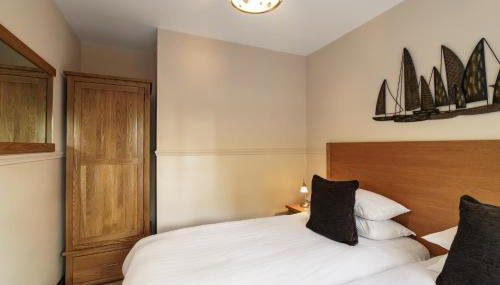 Claife Heights Cottage At Windermere Marina Village - Foto 3, wardrobe