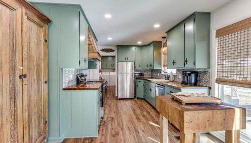 Walk to Town Historic Quitman Gem with Private Yard - Foto 4