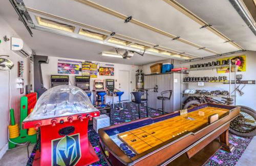 Family Fun for Everyone in Las Vegas- 4 Bedrooms, Billiards, Game Room - Foto 9