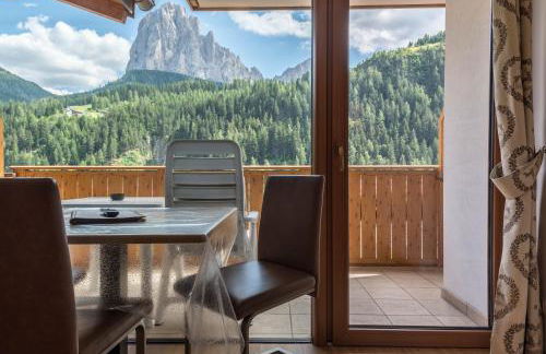 Garni Hotel Gardena App Dolomites 3 - Foto 2