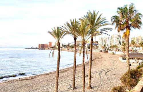 2 Bedrooms and 2 Bathrooms with Sea View at Piscis Benalmadena Arroyo - Foto 24