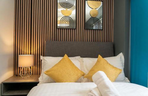 Free Parking New Modern Gem in Harrow - Photo 20