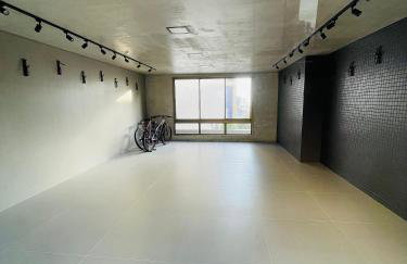 UNU Rio Vermelho Conceito: Piscina, academia e + - Foto 47