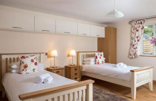 2 Bed House - Sleeps 4 - Fishing - Parking - Patio - Foto 6