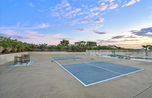 Luxury 5BR Retreat Pool Hot Tub Gym 7000sqf - Foto 4