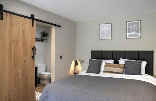 Luxury Suite - Samson in Beverley with patio and private parking - Photo 10