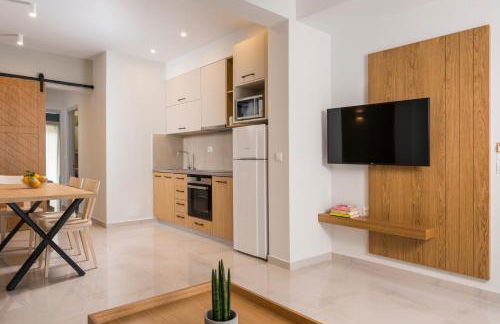 Esplanade Apartments - Heated Pool - Photo 14