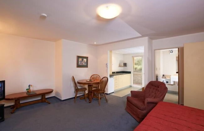 Birchwood Manor Motel - Foto 9