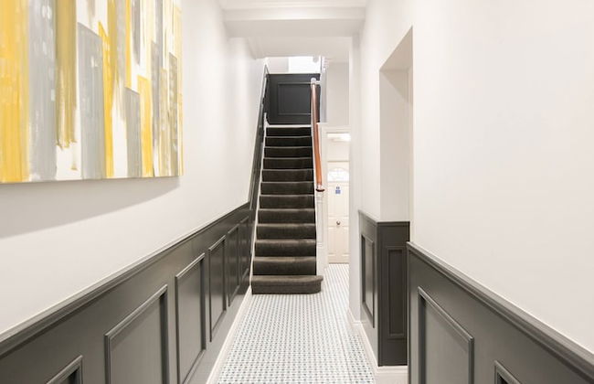 Room in Apartment - 12 Helena Luxury Serviced Apartment - Photo 25