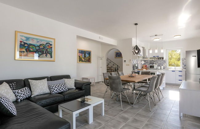 Villa on Brac Island Near Beach & Pool - Foto 24