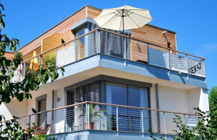 Ferienwohnung Seeufer - Exklusiv direkt am See mit großer Terrasse in Kressbronn - Foto 3