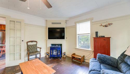 Peaceful Atlantic Cottage with Deck and Yard! - Foto 5