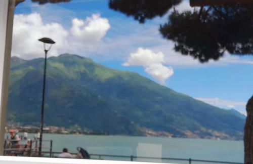 Lake Como PORTO VECCHIO - Charming Lakefront Apartment in the Heart of Domaso - Foto 26