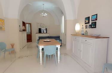 Adelè posto tranquillo al centro del paese - Foto 77