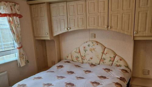 Caravan - Sleeps 4 - Pet Friendly - Parking - Foto 5